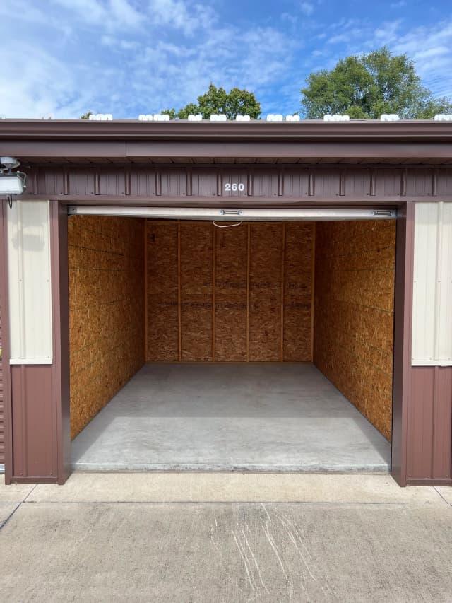Drive-up access storage unit